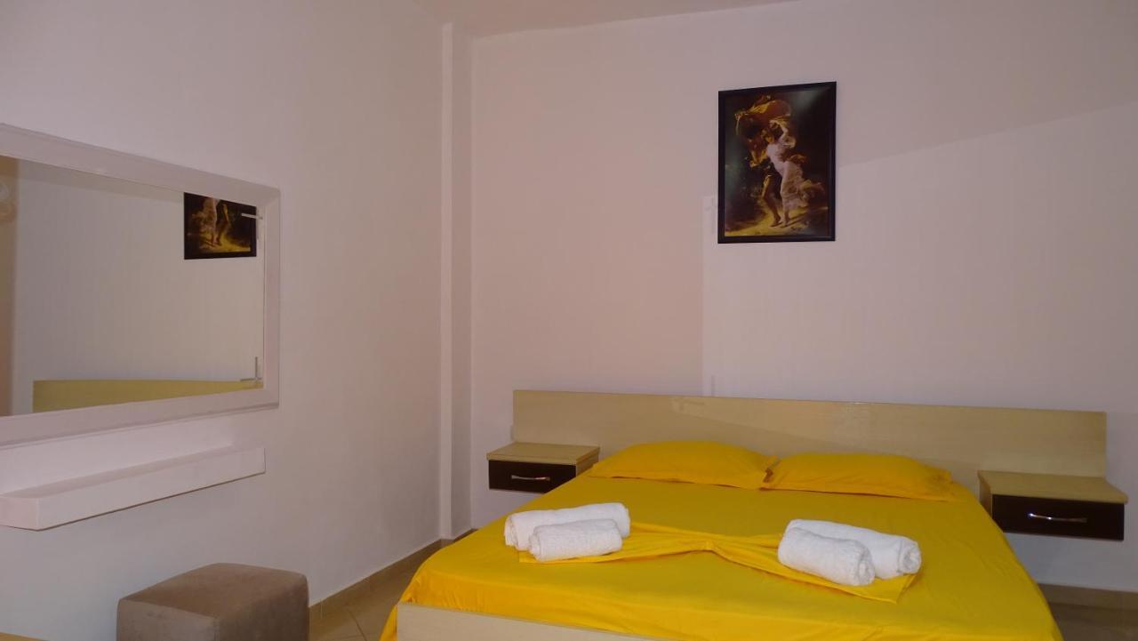 Hotel Arsenal Ksamil Kültér fotó